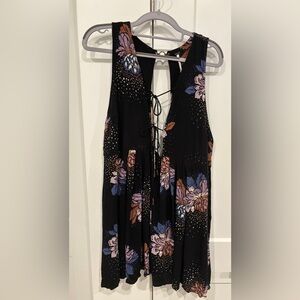 Free People Black Floral Tie- front Tunic. Size M